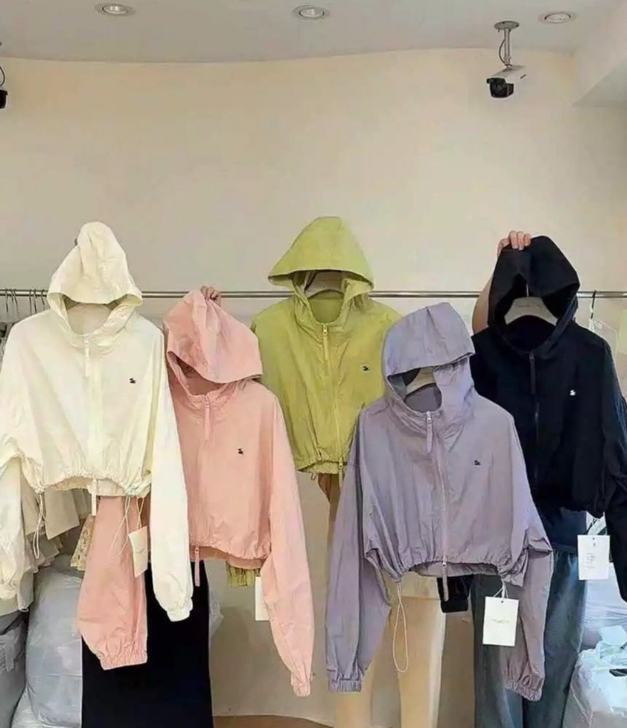 ÁO KHOÁC GIÓ NỮ 2 KHOÁ LOGO CHIM ÉN THU ĐÔNG SẴN ( XẢ 89k )