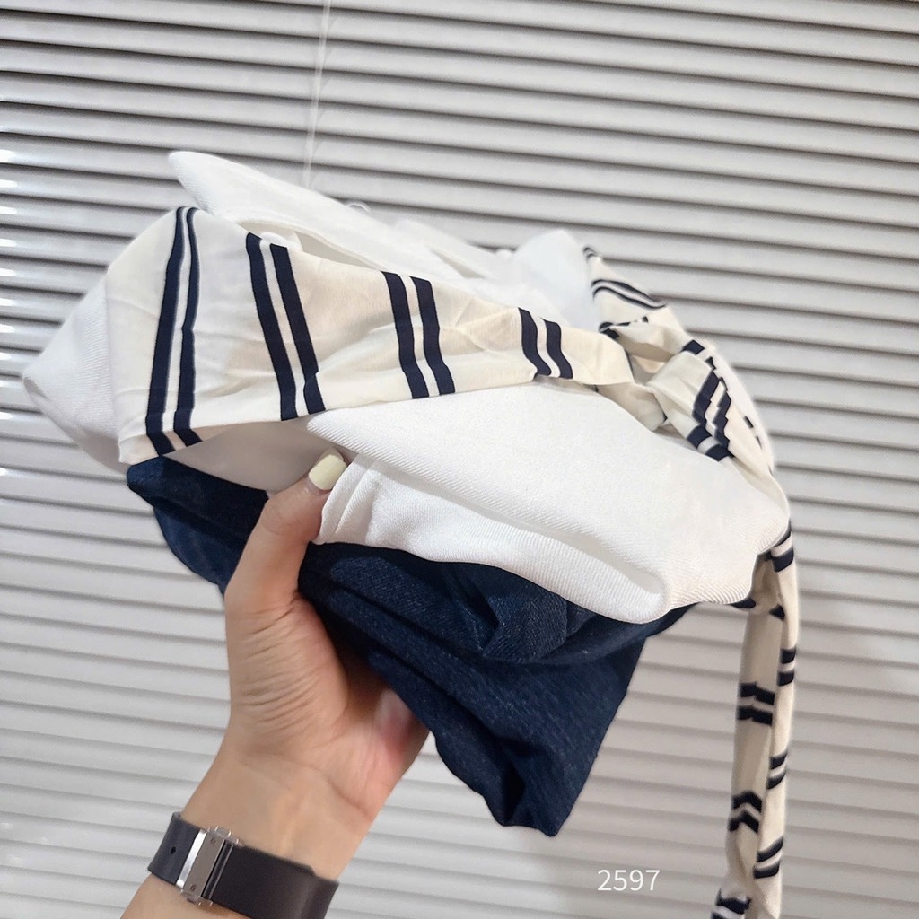 SET ÁO CHÂN VÁY XOÈ JEAN NỮ XOÈ KÈM KHĂN(XẢ 129k)