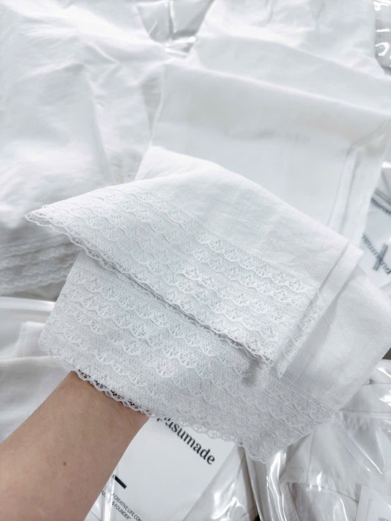SÉT BỘ ĐŨI TRẮNG ÁO SÁT NÁCH QUẦN SUÔNG NỮ SẴN