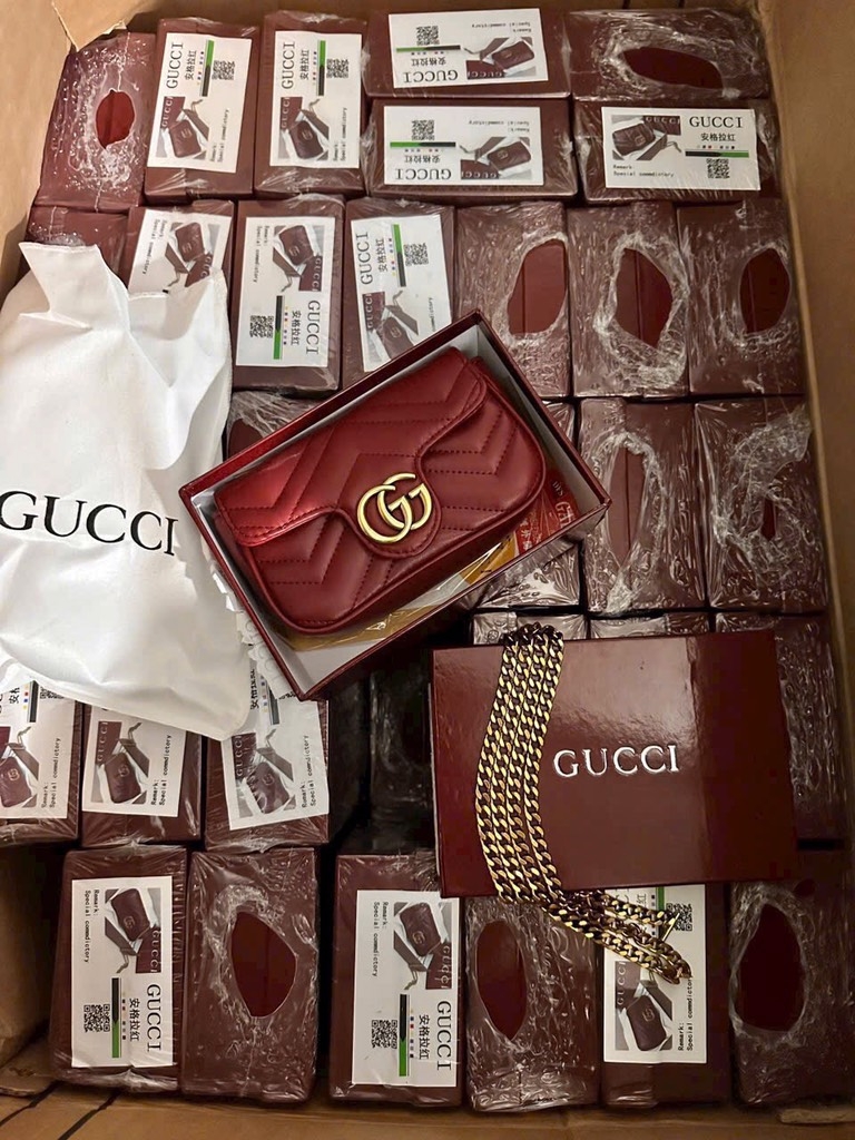 TÚI XÁCH - TÚI GUCCI ĐỎ SIÊU HÓTTTT