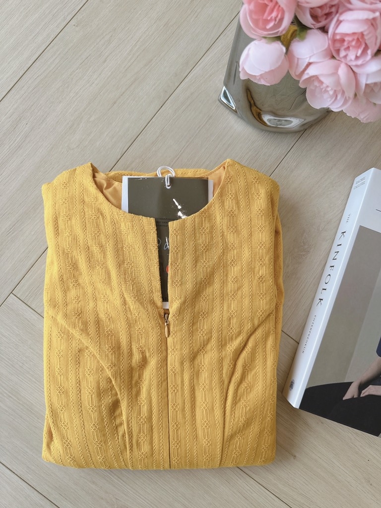 VÁY VÀNG HAI LỚP XẺ TRƯỚC NỮ