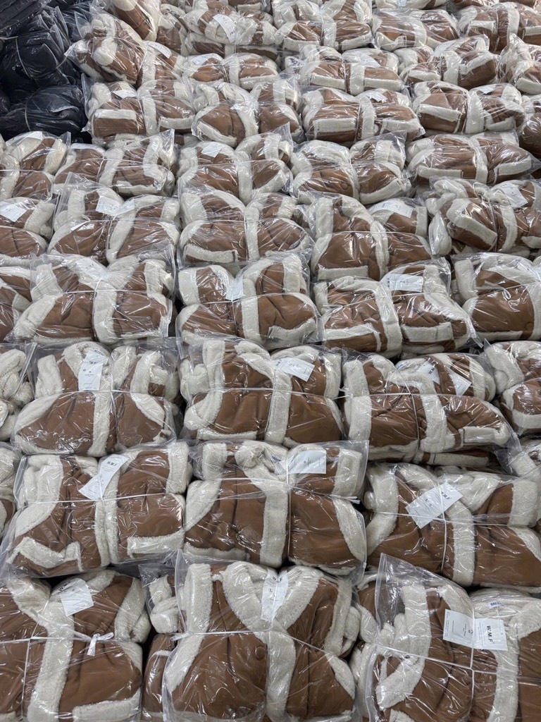 ÁO KHOÁC GILE DA LỘN LÓT LÔNG NỮ THU ĐÔNG SẴN