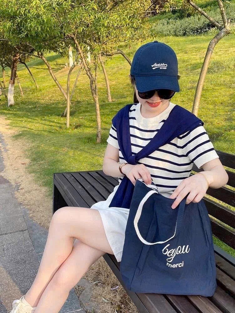 ÁO LEN KẺ KÈM KHĂN HAI 2 MÀU NỮ THU ĐÔNG