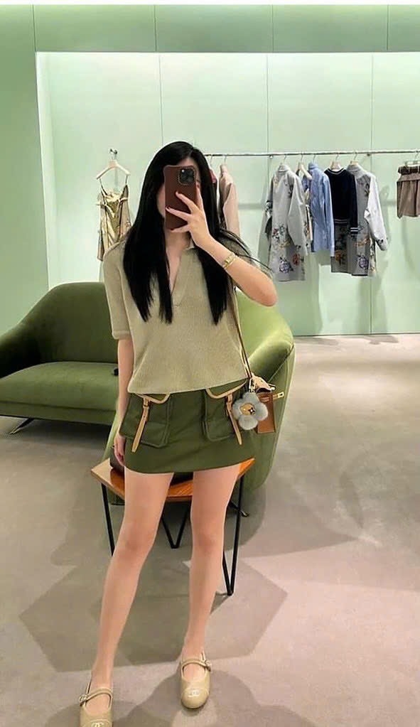 ÁO LEN XANH CỔ V CỘC TAY NỮ SẴN