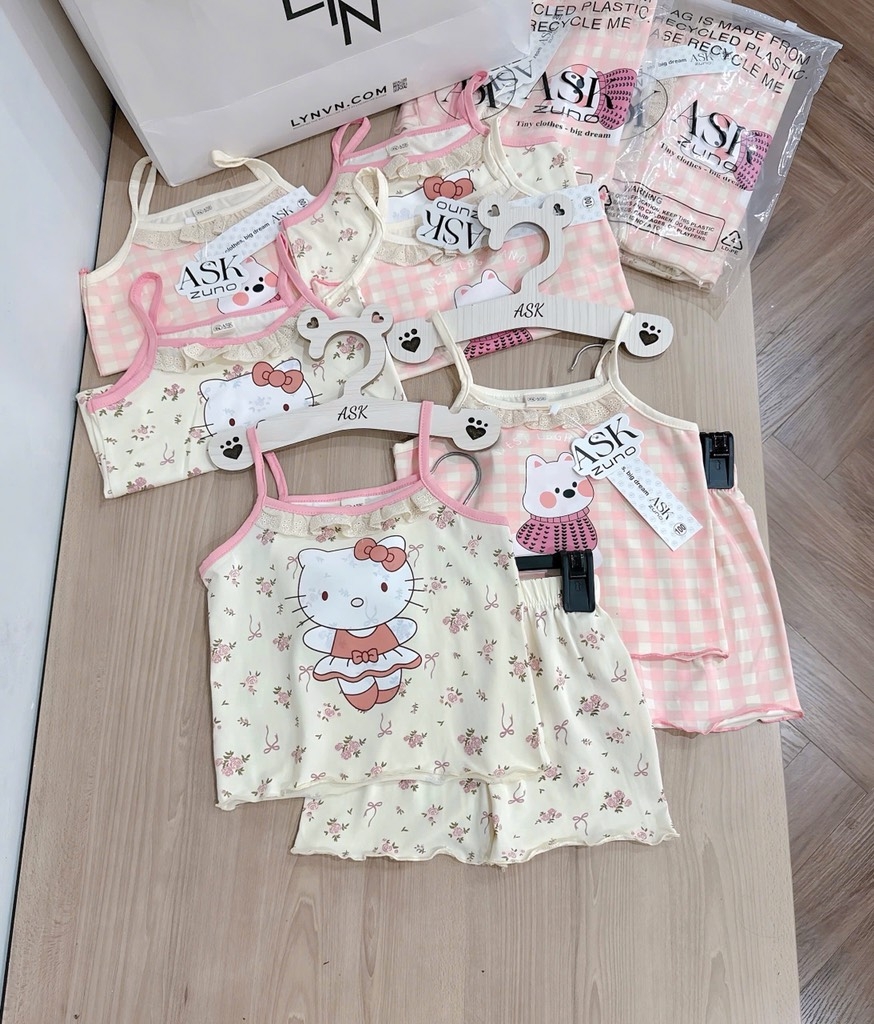 SET 2 BỘ HOA NHÍ VIỀN REN BÉ GÁI