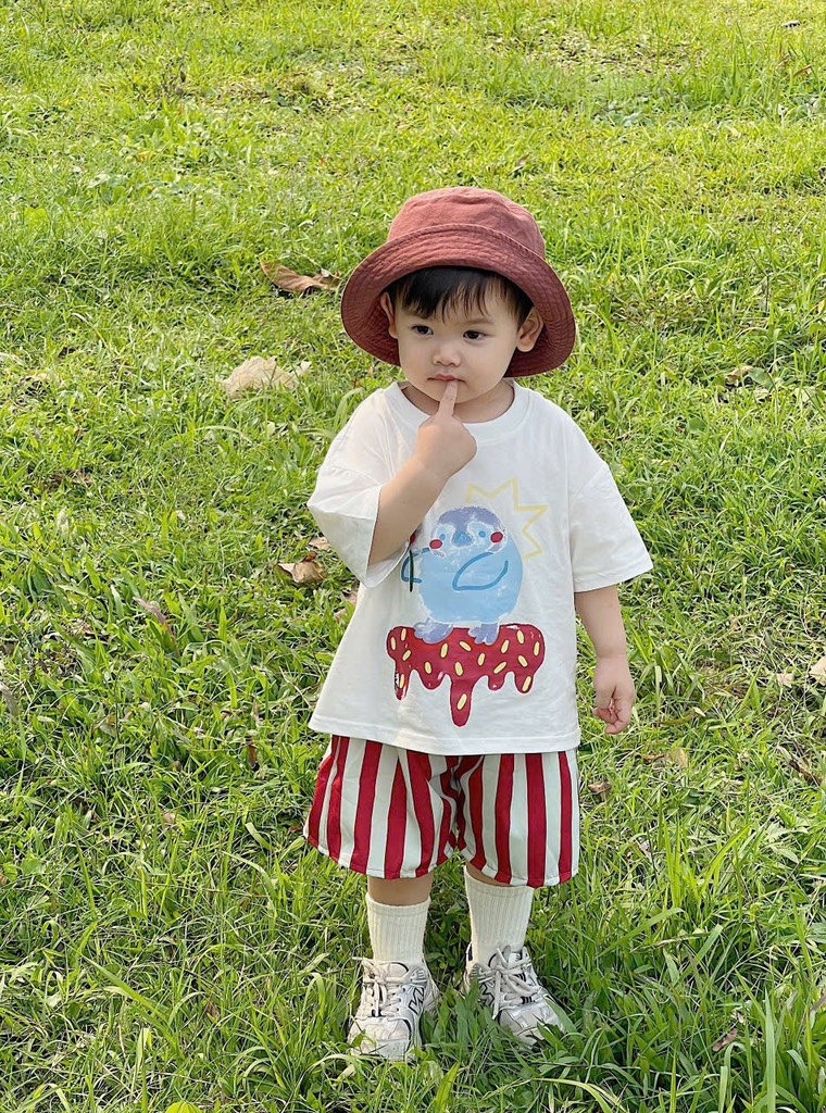 SET ÁO PHÔNG QUẦN ĐỎ BÉ TRAI SẴN ( xả 45k) )