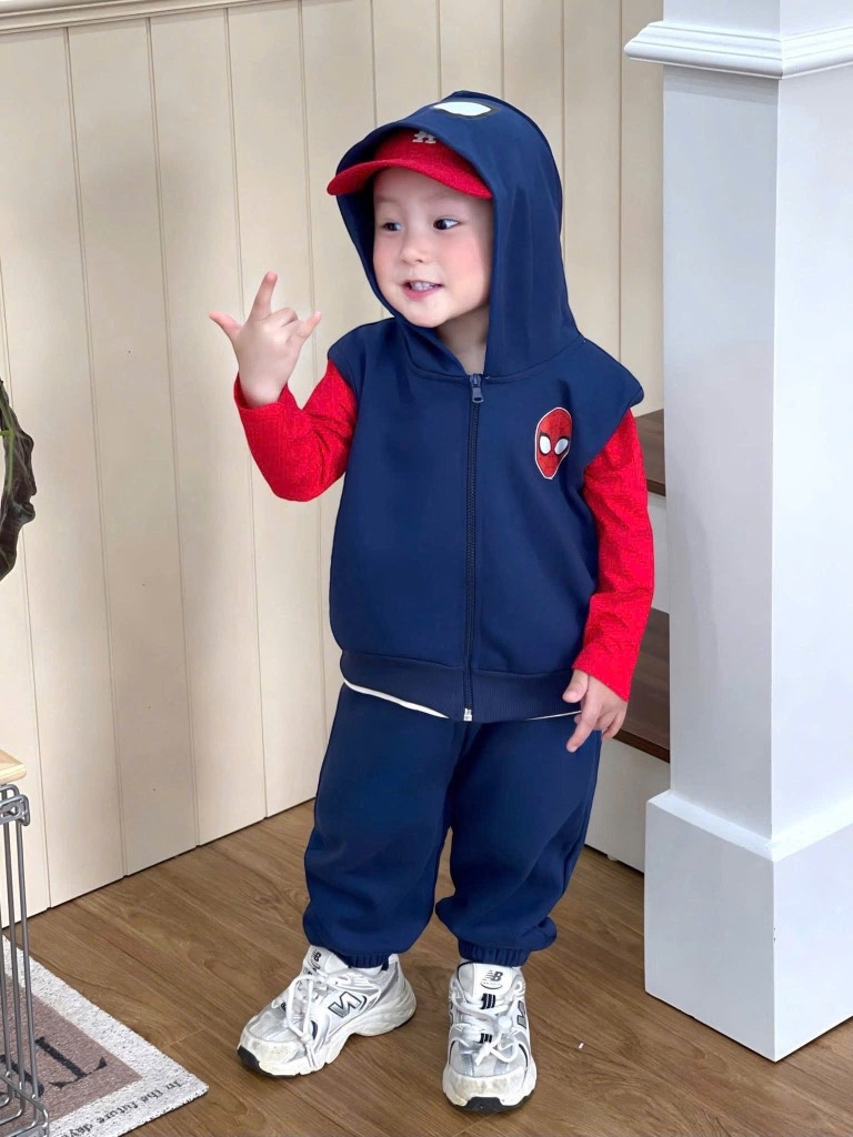 SET DÀI 3 CHI TIẾT THAN ĐỎ NG NHỆN BÉ TRAI