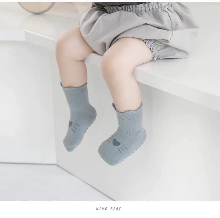 SÉT 10 ĐÔI TẤT NEMO BABY NEW SẴN(XẢ 75k)