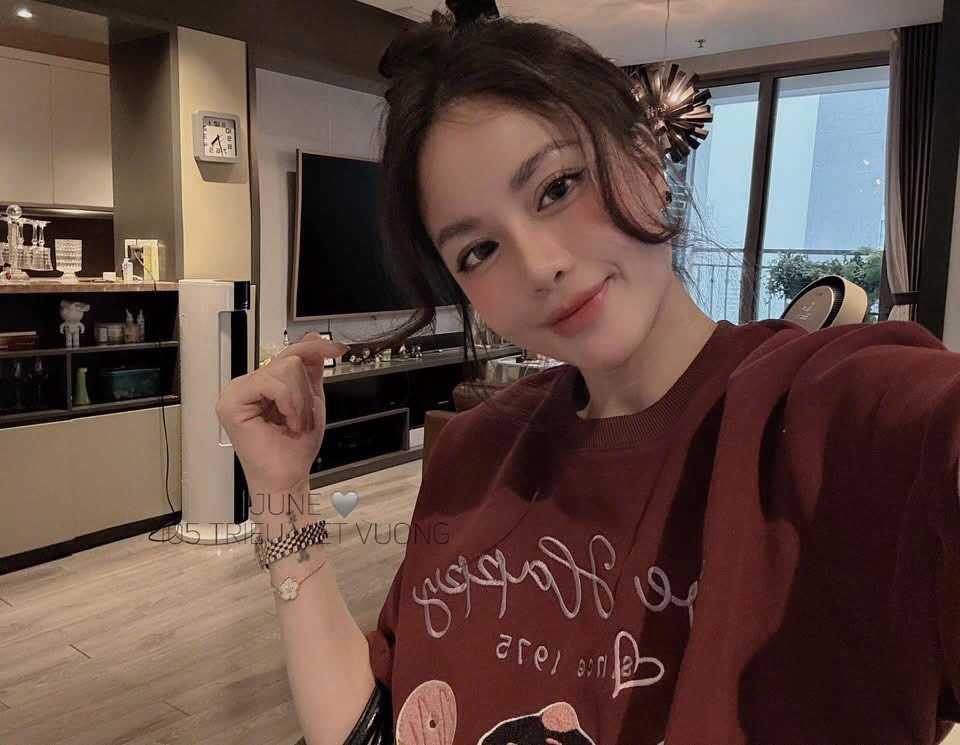 SET BỘ UMI VẢI XỐP MIX CV NỮ SẴN (SALE 79k)