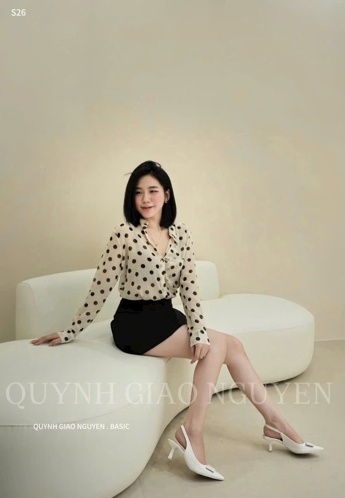 CHÂN VÁY ĐEN DÁNG A NỮ