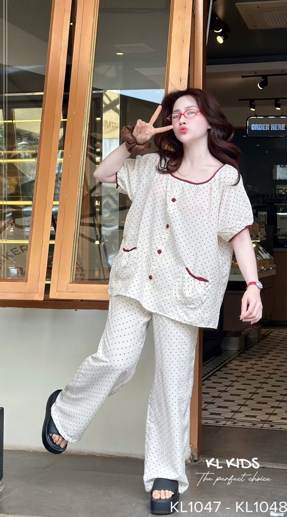 SET MẸ BÉ HELLO KITTY