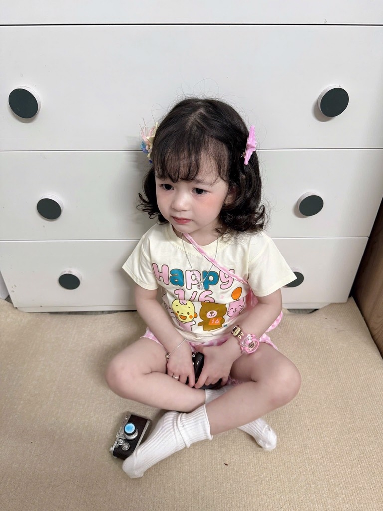 SÉT HAPPY 1/6 CHO BÉ TRAI BÉ GÁI MIX QUẦN CARO KÈM TÚI ĐEO CHÉO 3CT SẴN