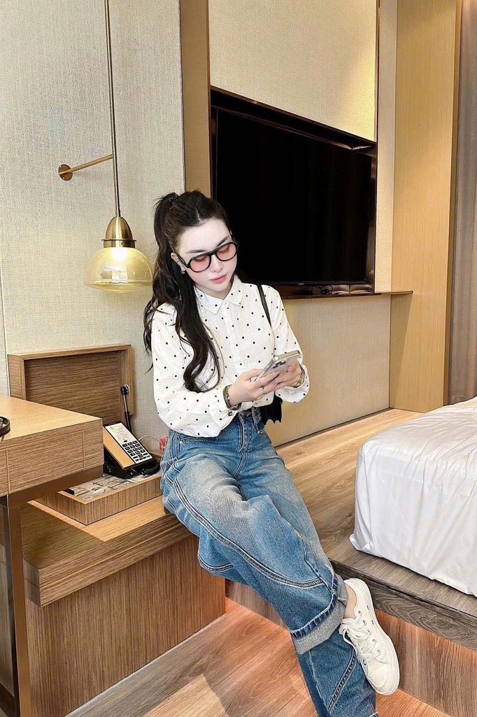 ÁO SƠ MI GU CHẤM BI DÀI TAY NỮ