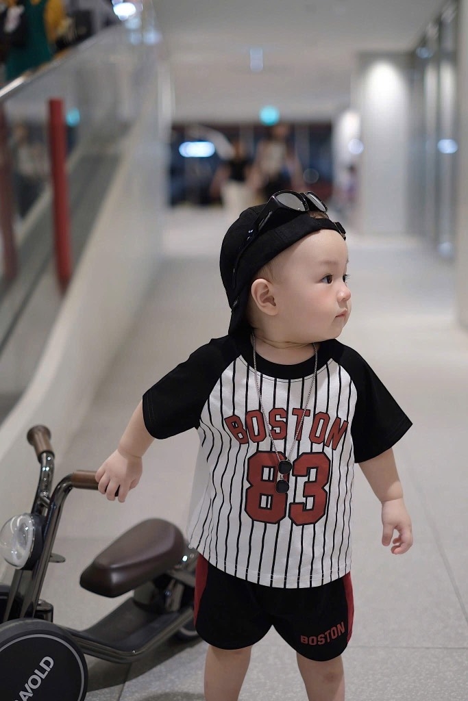 SET BỘ COTTON ĐEN PHỐI SỌC BOSTON 83 CHO BÉ TRAI