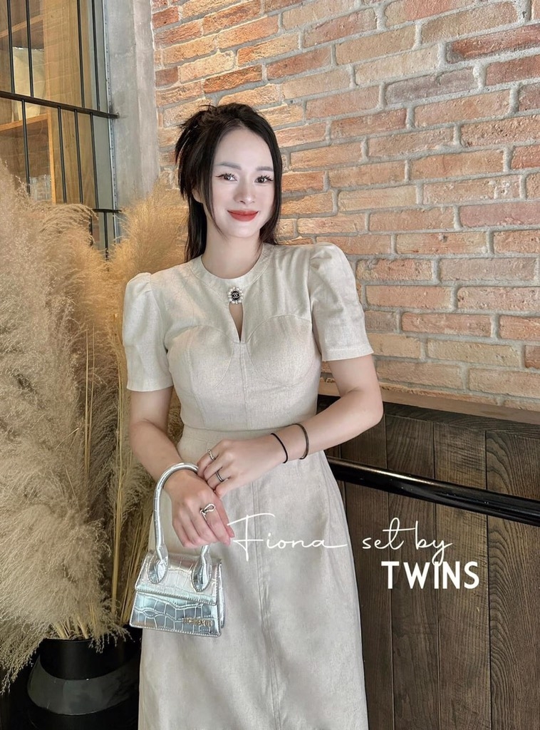 VÁY LI- EN CÚP NGỰC CỔ TẦU ĐÍNH TAG(XẢ 105k)