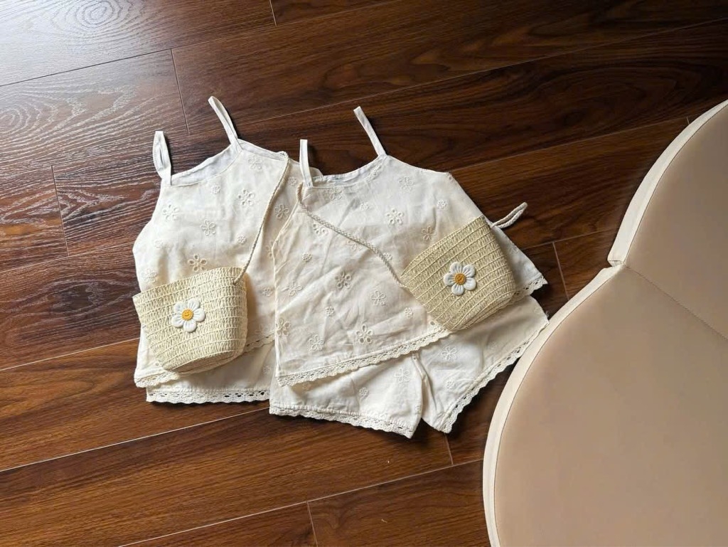 SET BỘ 2 DÂY THÊU HOA BÉ GÁI SẴN