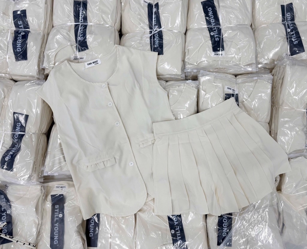 SET LIEN KÈM CHÂN VÁY NGẮN XẾP LY NỮ