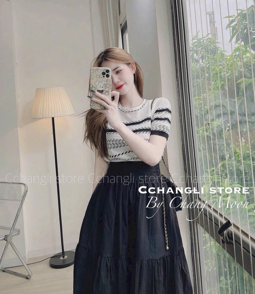 ÁO LEN KẺ MONGTOGI CỔ TRÒN NỮ THU ĐÔNG