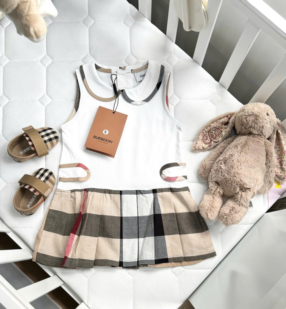 VÁY BARBIE POLO BÉ GÁI SẴN (xả 55k)