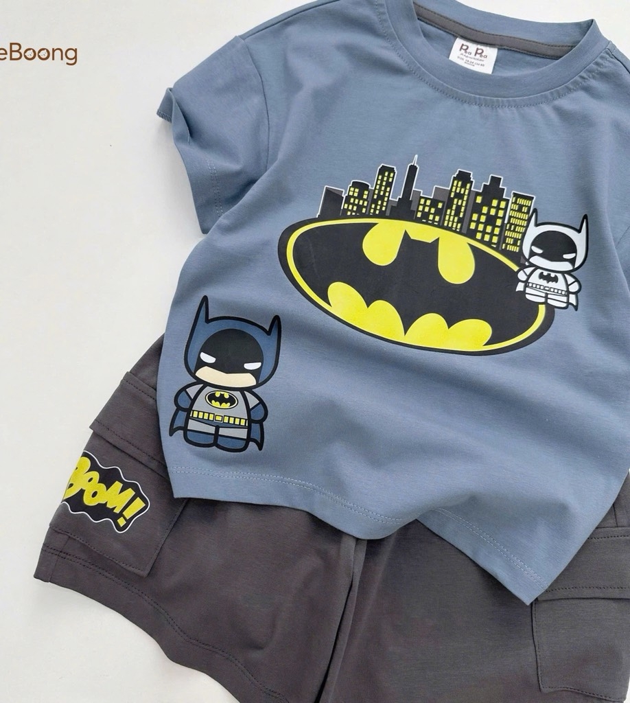 SÉT COTTON BATMAN XANH  PHỐI QUẦN SOOC TÚI HỘP TONE GHI CHO BÉ TRAI