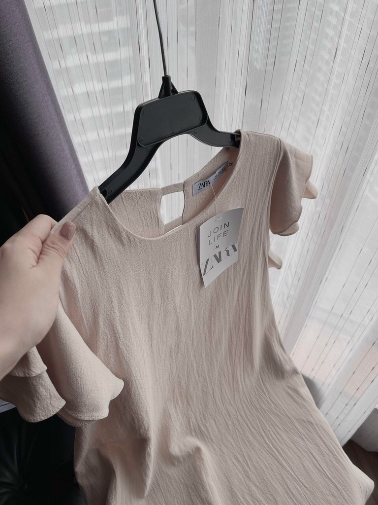 VÁY CÁNH TIÊN MÀU BE SẴN