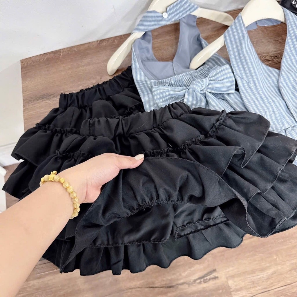SET BỘ ÁO YẾM THẮT NƠ CHÂN VÁY BỒNG BÉ GÁI