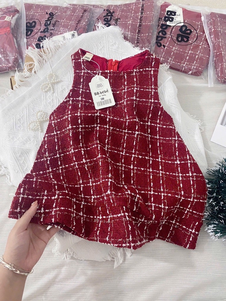 VÁY DẠ ĐỎ TAI THỎ BÉ GÁI SẴN