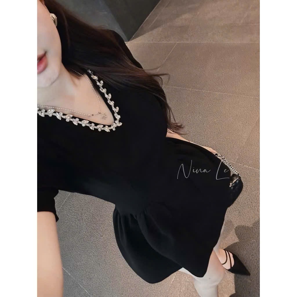VÁY CỔ V KHÂU ĐÁ CỔ XOÈ NHẸ NỮ SẴN