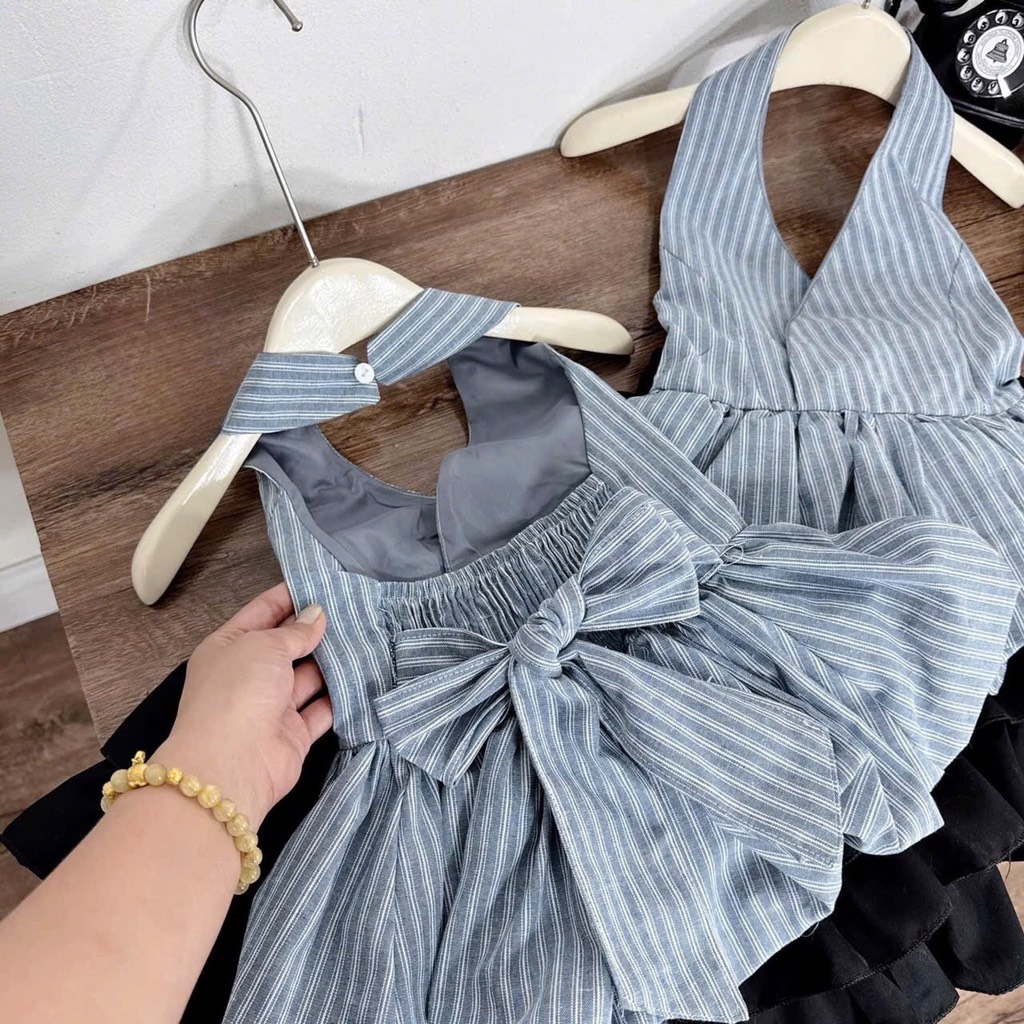 SET BỘ ÁO YẾM THẮT NƠ CHÂN VÁY BỒNG BÉ GÁI