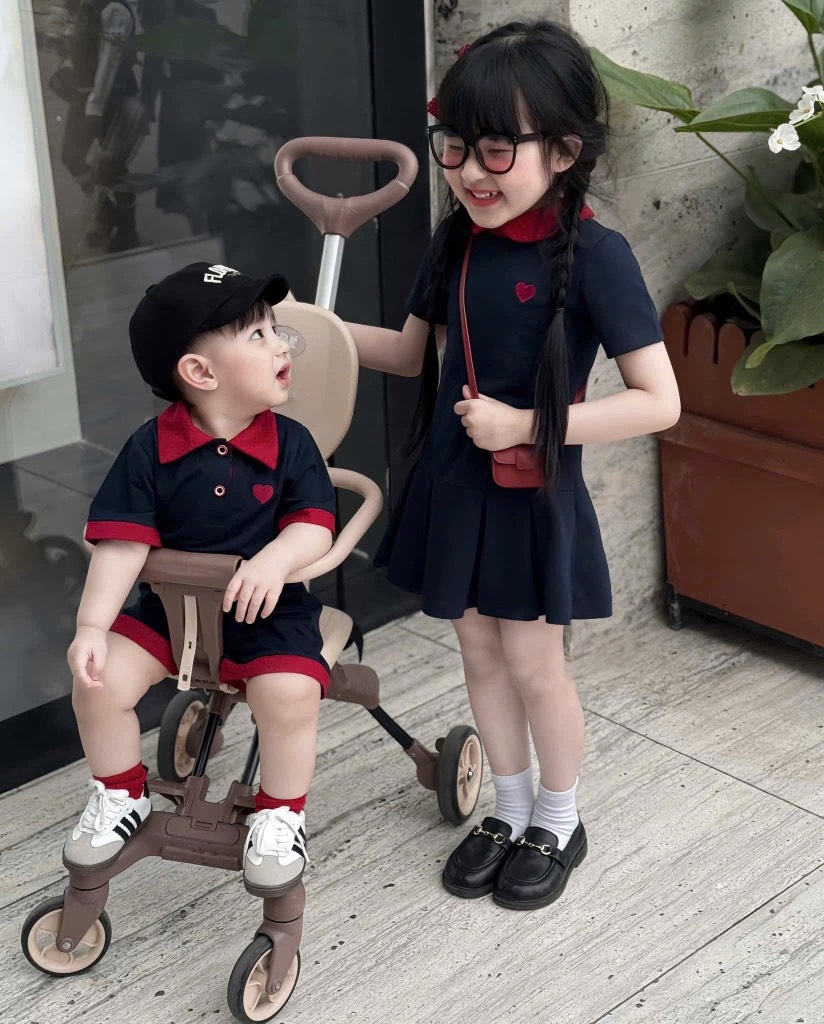 VÁY TIM THAN CỔ SEN PHỐI ĐỎ BÉ GÁI (SALE 55k)