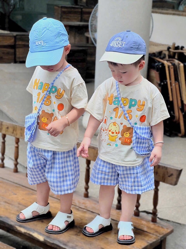 SÉT HAPPY 1/6 CHO BÉ TRAI BÉ GÁI MIX QUẦN CARO KÈM TÚI ĐEO CHÉO 3CT SẴN