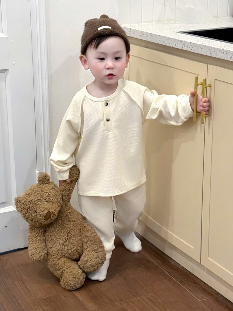 SET 2 BỘ DÀI TỔ ONG KEM KẺ BÉ TRAI SẴN