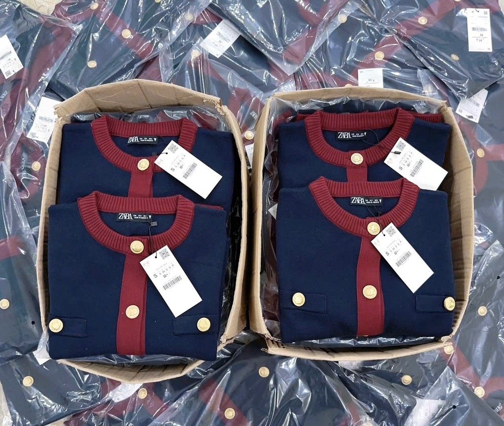 ÁO LEN CDG PHỐI MÀU THAN VIỀN ĐỎ NỮ THU ĐÔNG