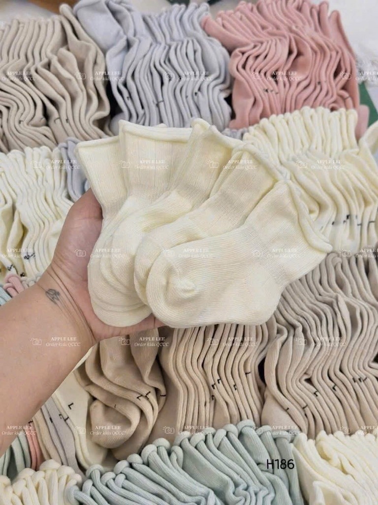 ĐỒ LÓT - TẤT NHIỀU MÀU CHO BÉ