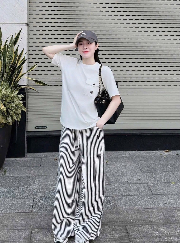 SET ÁO COTTON QUẦN KẺ SỌC THÊU NGỰA NỮ