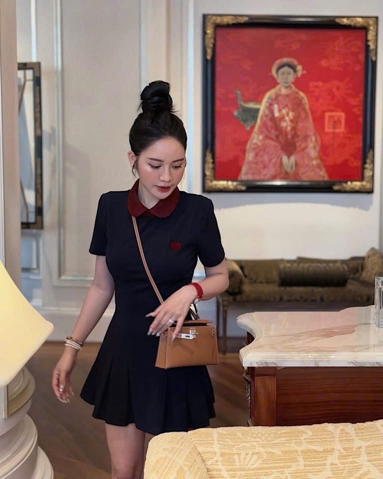VÁY TIM THAN CỔ SEN PHỐI ĐỎ NỮ ( xả 89k )