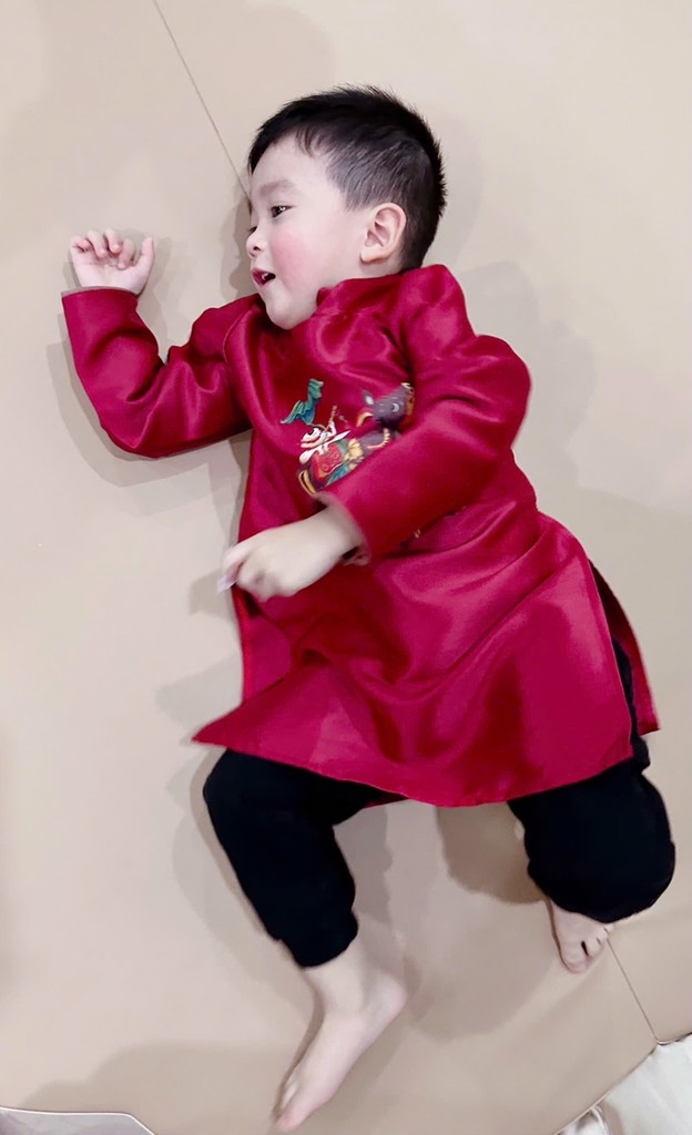 SET ÁO DÀI BÉ TRAI IN CON TRÂU