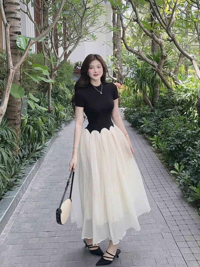 SET ÁO LIỀN VÁY TƠ NỮ SẴN
