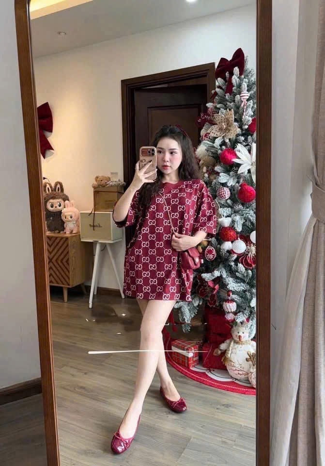 ÁO PHÔNG G.C ĐỎ ĐEN TRẮNG NỮ