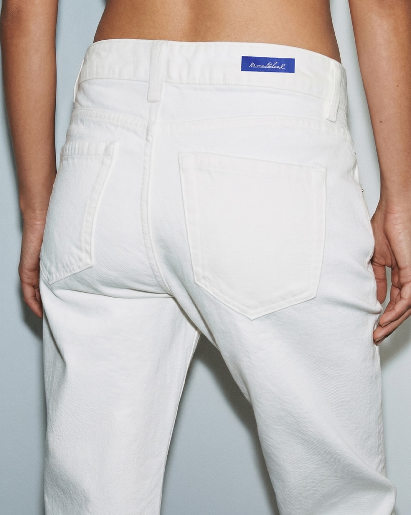 Quần jean Straight Leg