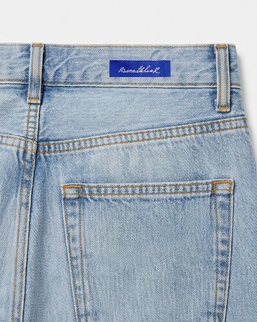 Quần jean Straight Leg