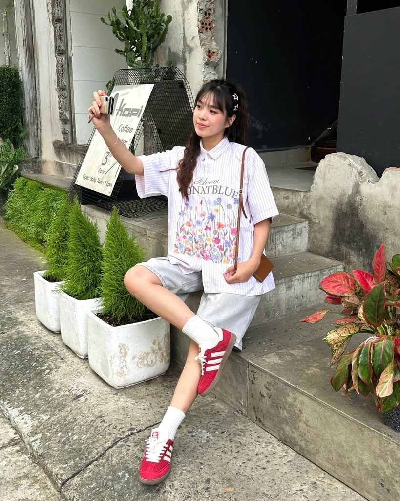 Áo Sơ mi Boxy Flower Bloom Graphic chất Oxford