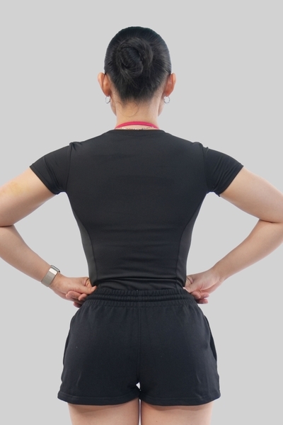 Áo Thun Ôm EMPOWHER - Đen