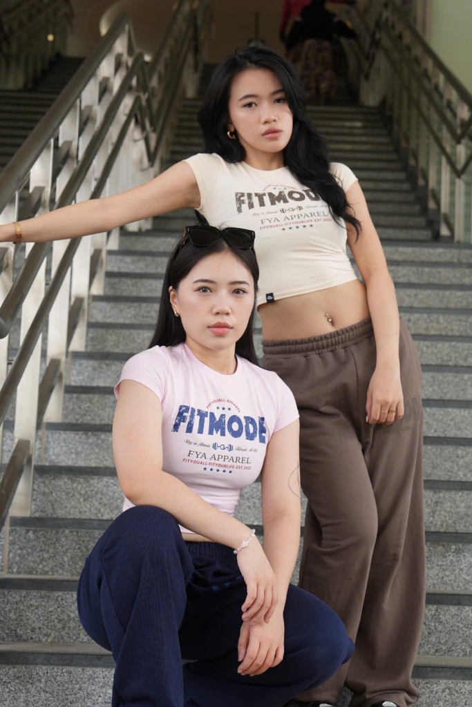 Áo Croptop Ôm FITMODE - Hồng Chữ Đỏ