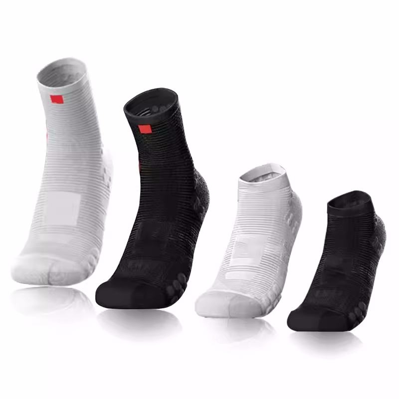 Tất chạy bộ Compressport Pro Racing Socks V3.0