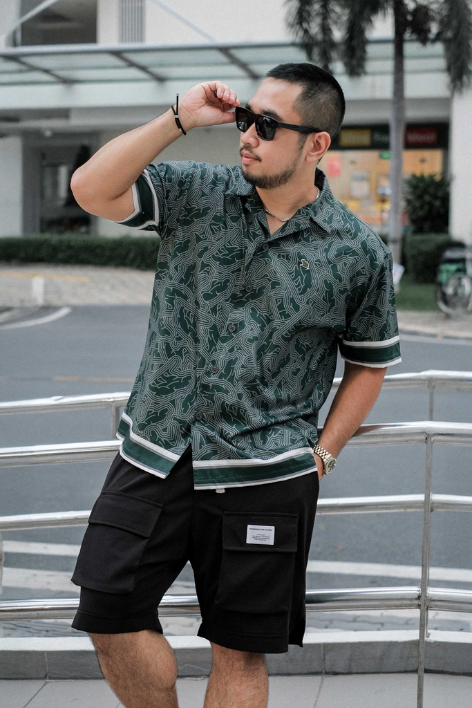 Sơ Mi Cuban Lụa Băng Họa Tiết Monobear Xanh Lá