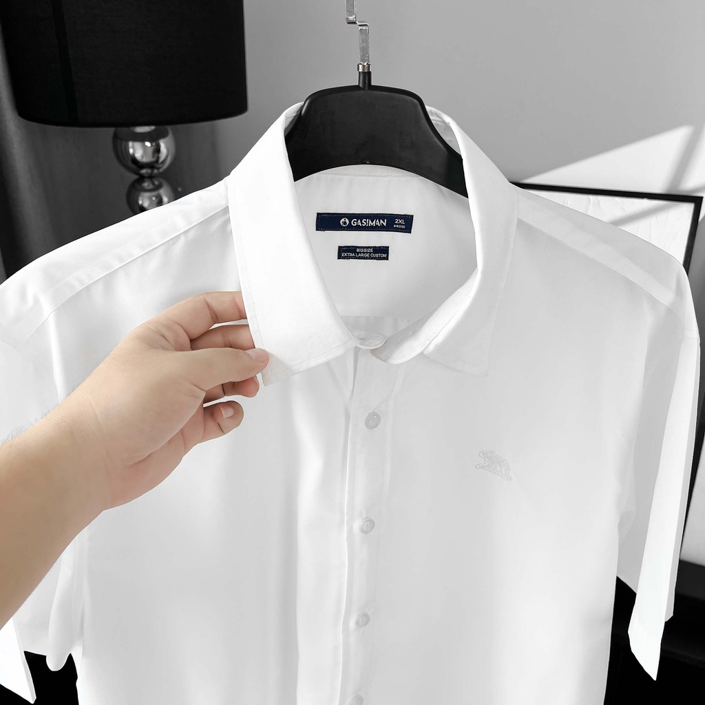 Áo Sơ Mi Tay ngắn Bigsize Trơn Logo thêu Gấu Màu Trắng