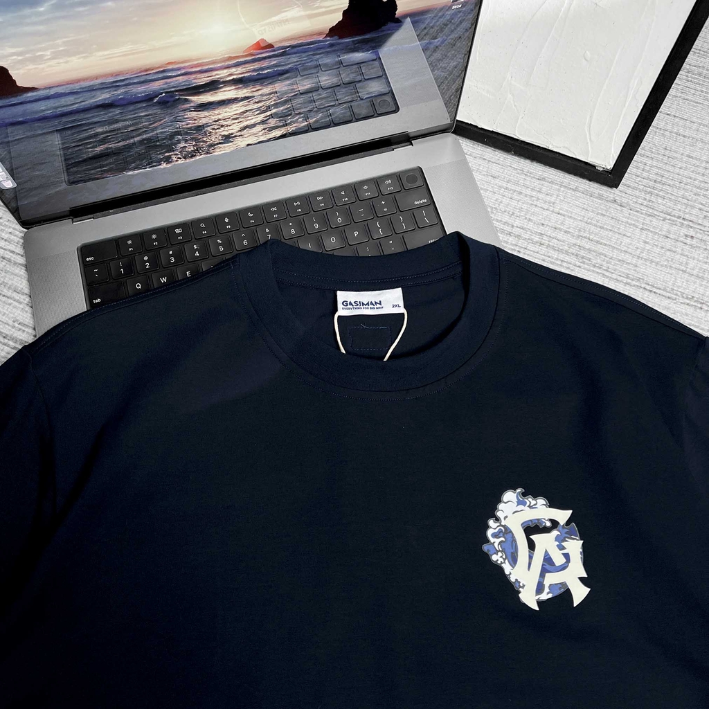 Áo thun Gasi Xanh đen Kính đỏ