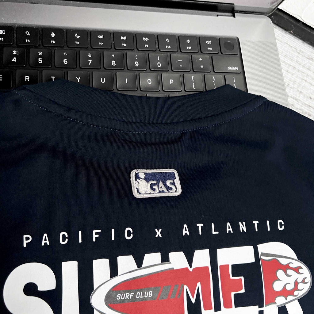 Áo thun Gasi Xanh đen Kính đỏ