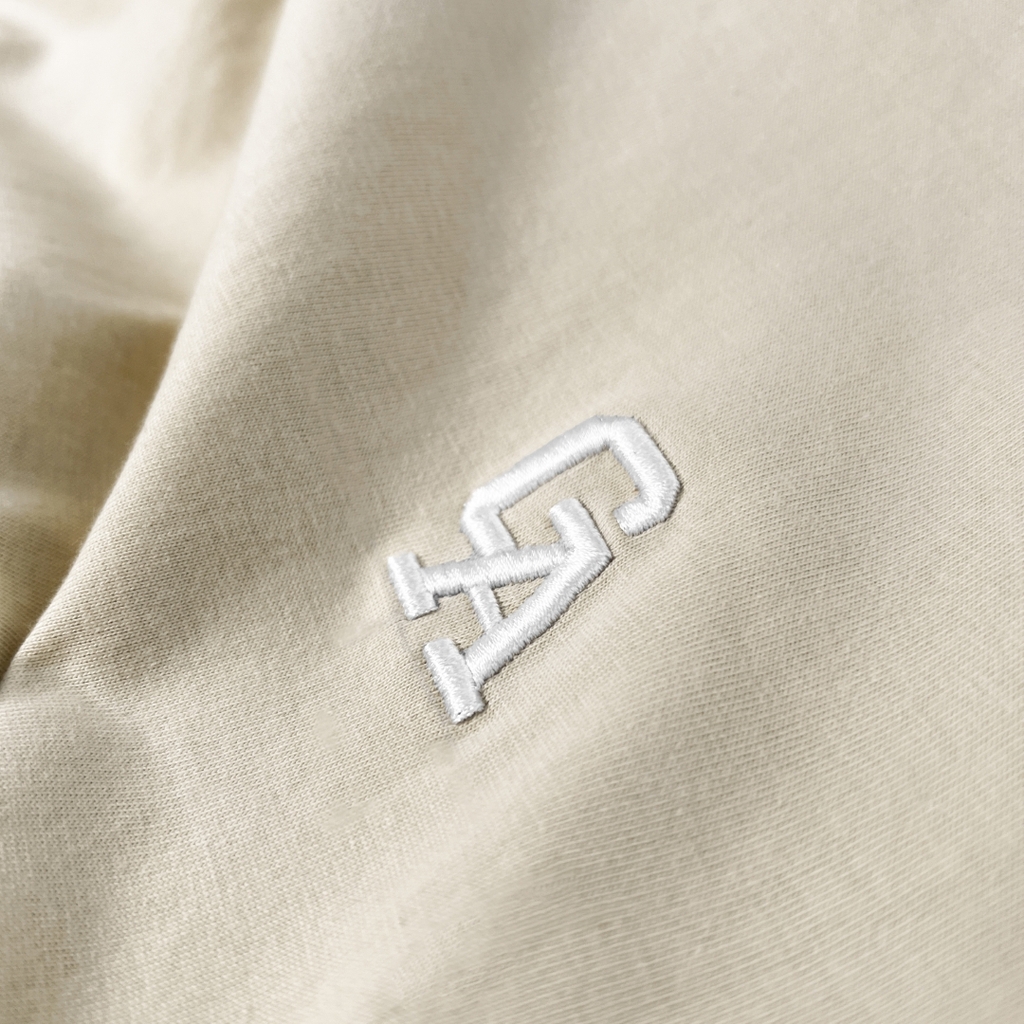 Áo thun Bigsize Thêu logo GA Xẻ tà Màu Be